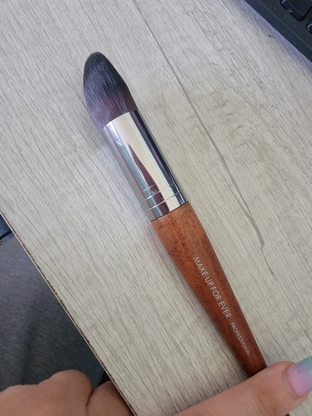 Make up for ever 100 PRECISION FOUNDATION BRUSH